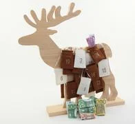 Reindeer Christmas Calendar With Dollars