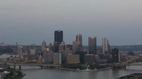 4K Time Lapse Zoom Out Sunset Pittsburgh Skyline