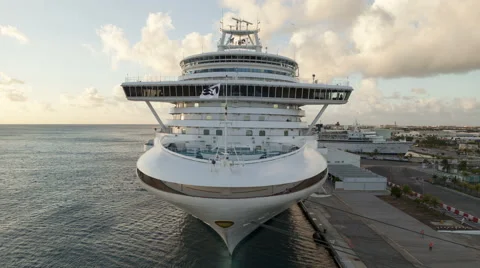 4K Time Lapse Luxury Cruise Ship Leaving From Port