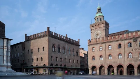 4K Timelapse Bologna Piazza Maggiore
