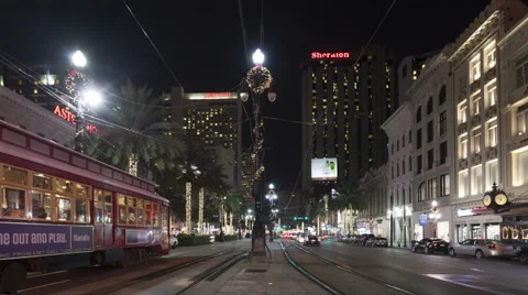 4K Time Lapse Zoom Out New Orleans Canal Street
