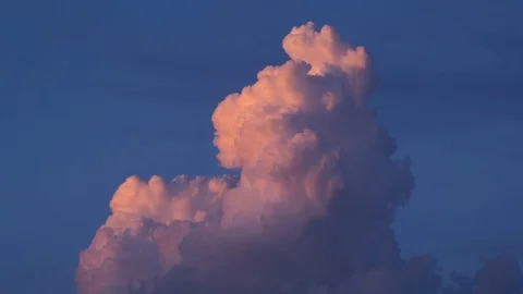 4K Timelapse Red Cloud At Sunset