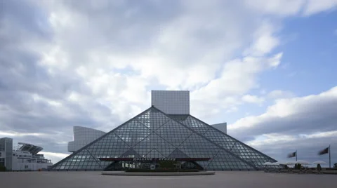 4K Time Lapse Zoom Out Cleveland Rock &Amp; Roll Hall Of Fame