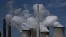 Power plant with huge cooling towers