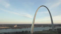 4K Time Lapse Gateway Arch St. Louis Aerial View