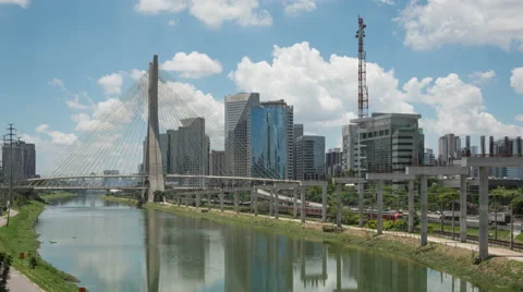 4K Time Lapse San Paulo Morumbi